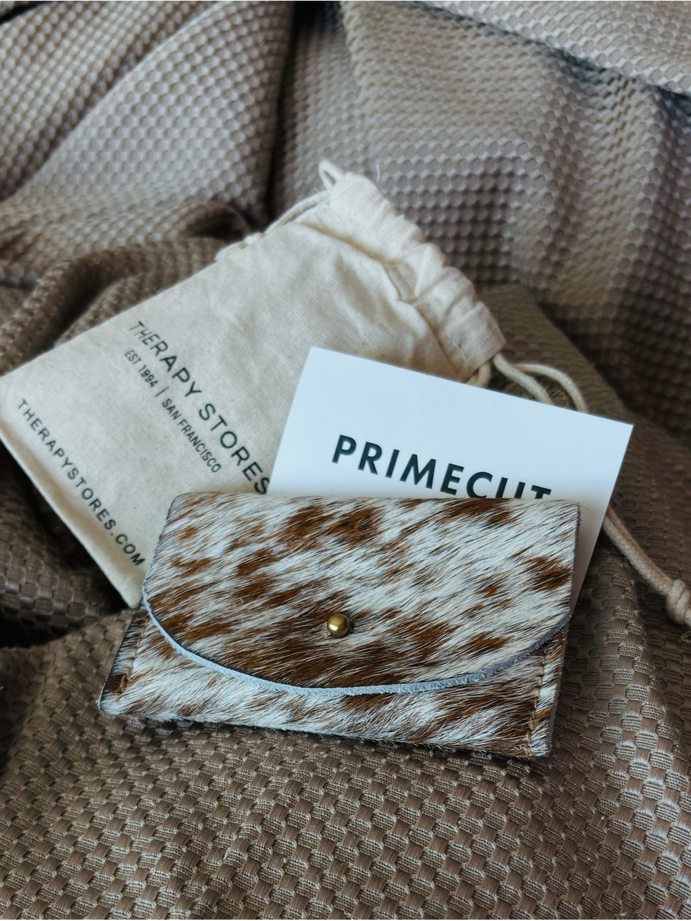 Prime Cut rawhide Card Holder - Picture 4 of 5